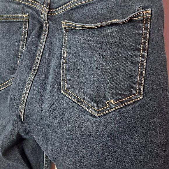 Zara Women's High Waist Straight Leg Jeans Raw Hem Dark Blue Wash size 10 US - Picture 6 of 6
